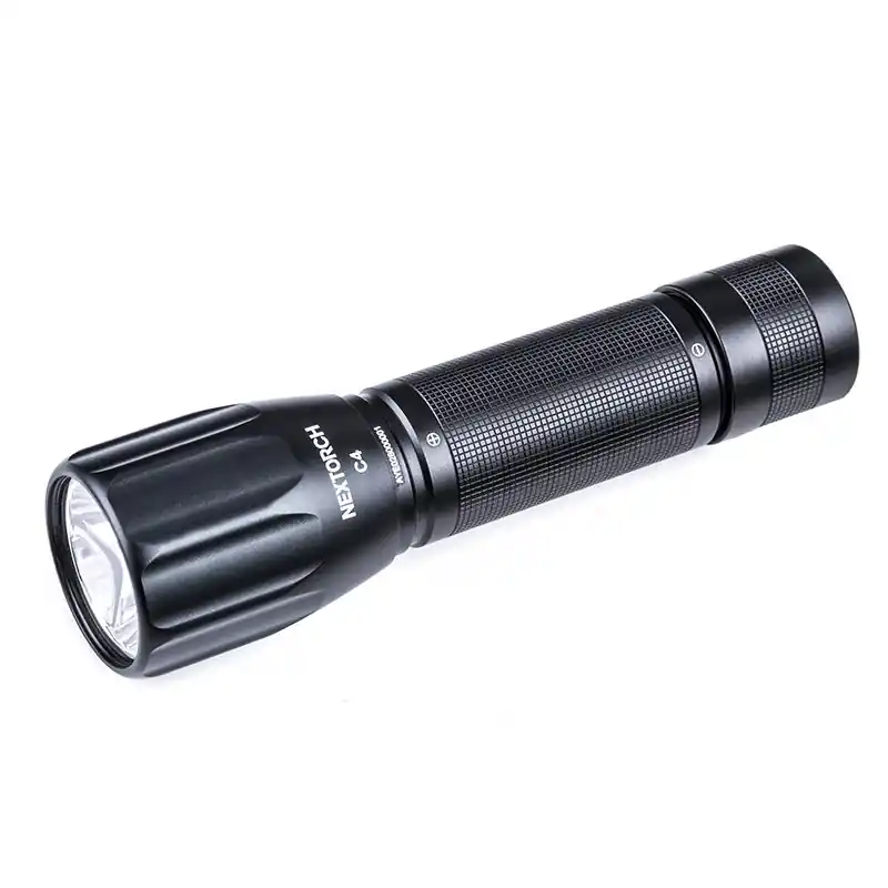 Nextorch 77NT-C4 Lampe de poche LED 700 lumens