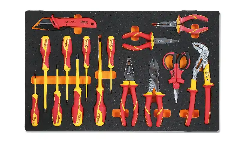 Beta 024500161 Boîte d‘‘insertion souple + assortiment d‘‘outils isolés 1000 V - 15 pièces