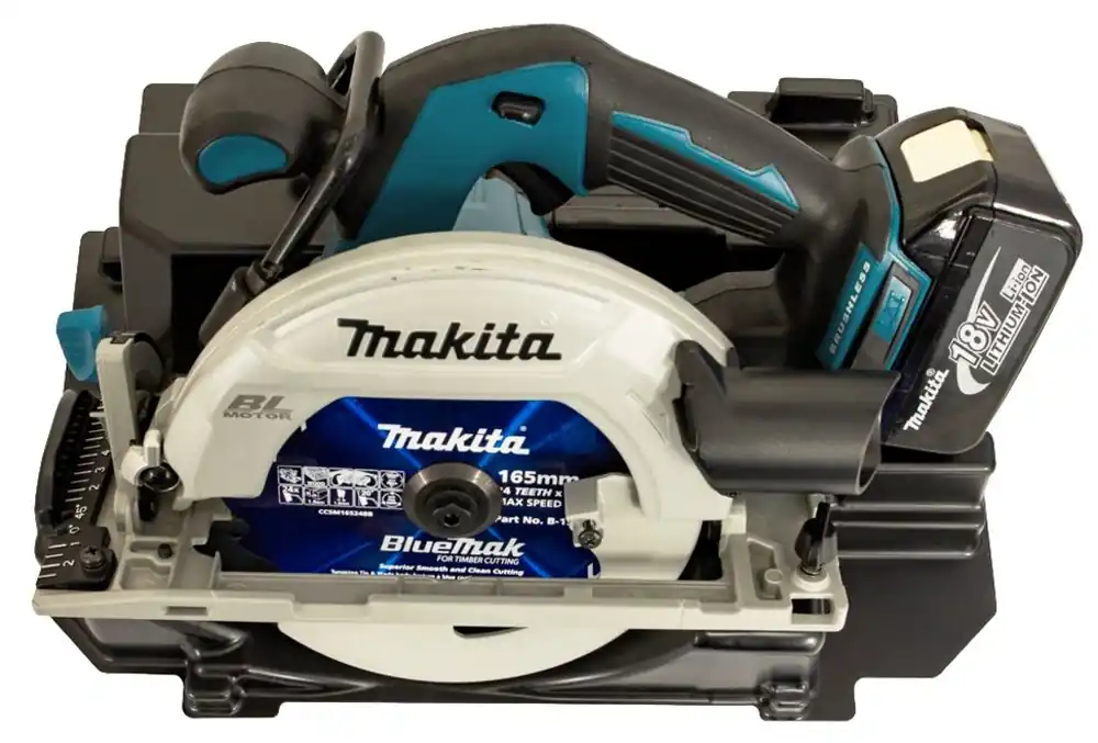 Makita Accessoires 838182-6 Insertion/inclusion d‘un étui DHS680