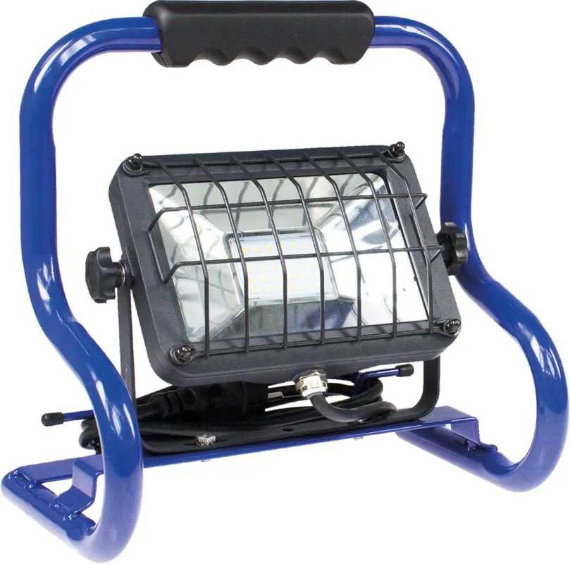 Schwabe 46426 Lampe de travail portable Slimline LED IP65 20W avec câble H05RN-F 3x1.0 2m