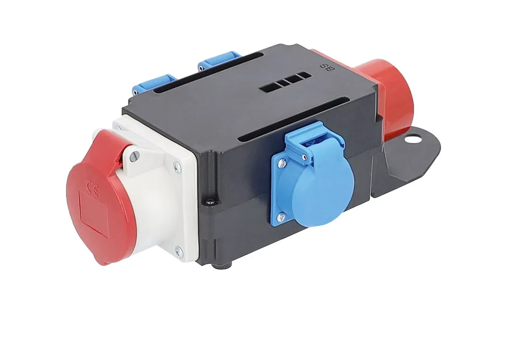 Schwabe 60520 Adaptateur CEE MIXO 400V/16A IP44 5 pôles BRIGACH