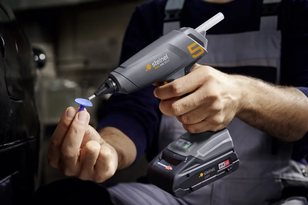 Steinel 085384 MobileGlue 5011 Pistolet à colle à batterie 1x 18V 2.0Ah batterie et chargeur dans la boîte